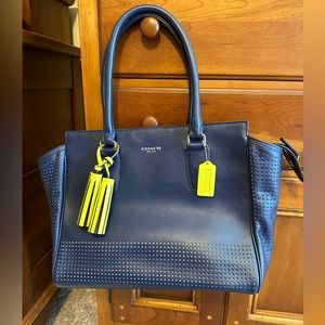Coach shoulder bag